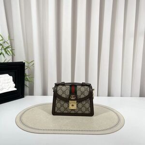 Gucci Women Pre-Loved Bag Very Good Condition